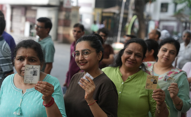 Bengal records 18.39 pc turnout in first two hours of voting